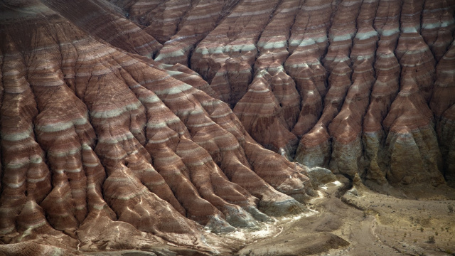 Altyn Emel National Park Tour